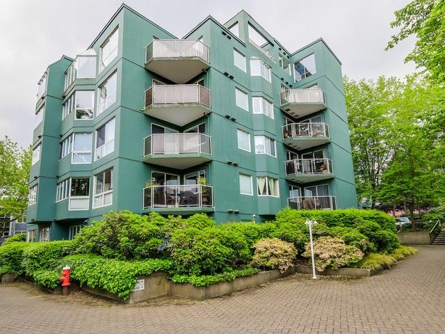 Main Photo: # 410 1508 MARINER WK in Vancouver: False Creek Condo for sale (Vancouver West)  : MLS®# V1124820
