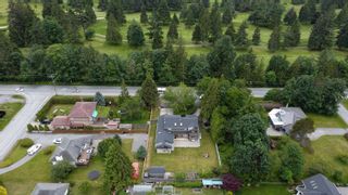 Photo 2: 2055 MAMQUAM Road in Squamish: Garibaldi Estates House for sale in "Garibaldi Estates" : MLS®# R2750401