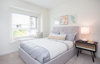 Photo 4: 5962 ST. GEORGE STREET in Vancouver: Fraser VE Townhouse for sale (Vancouver East)  : MLS®# R2243151
