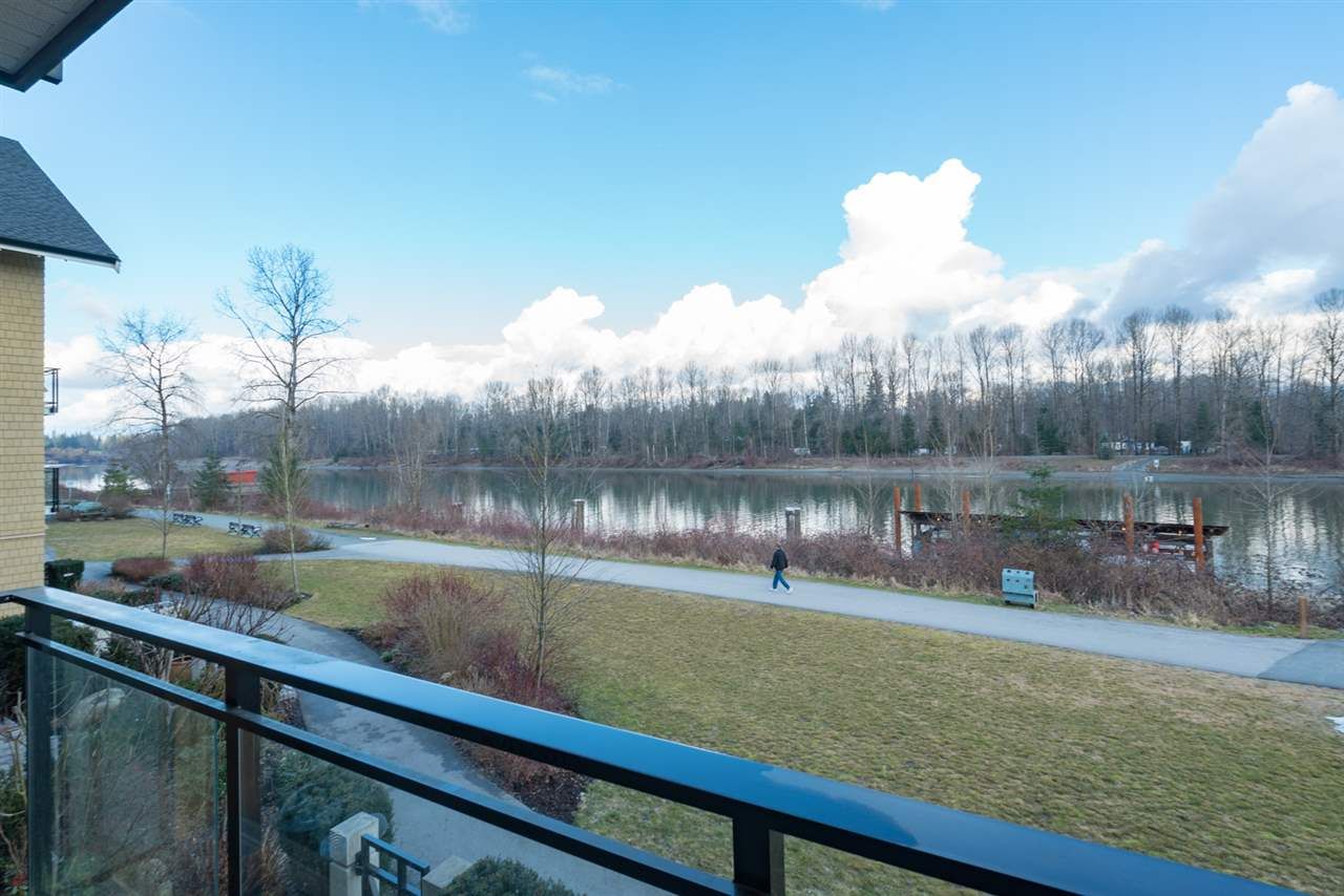 Main Photo: 205 23285 BILLY BROWN Road in Langley: Fort Langley Condo for sale in "The Village at Bedford Landing" : MLS®# R2139763