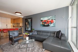 Photo 1: 429 2008 PINE Street in Vancouver: False Creek Condo for sale (Vancouver West)  : MLS®# R2699153