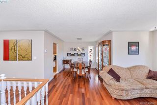 Photo 3: 3587 Desmond Dr in VICTORIA: La Walfred House for sale (Langford)  : MLS®# 806912
