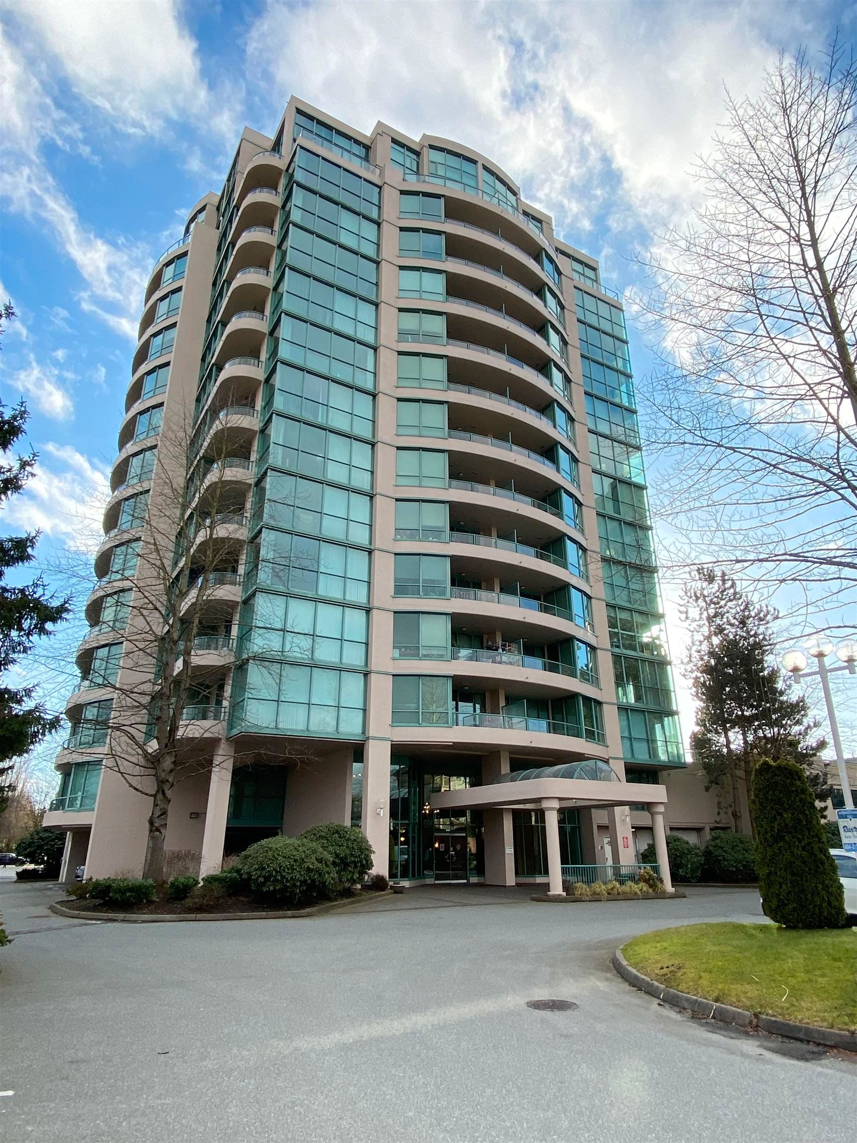 Main Photo: 1009 8851 LANSDOWNE Road in Richmond: Brighouse Condo for sale : MLS®# R2654231
