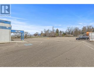 Photo 4: 4611 B 23 Street Unit# A City of Vernon: Okanagan Shuswap Real Estate Listing: MLS®# 10287183