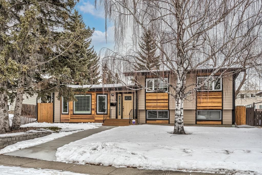 Main Photo: 143 Cherovan Drive SW in Calgary: Chinook Park Detached for sale : MLS®# A1170963