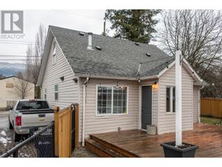 Photo 2: 4014 20 Street in Vernon: House for sale : MLS®# 10304071