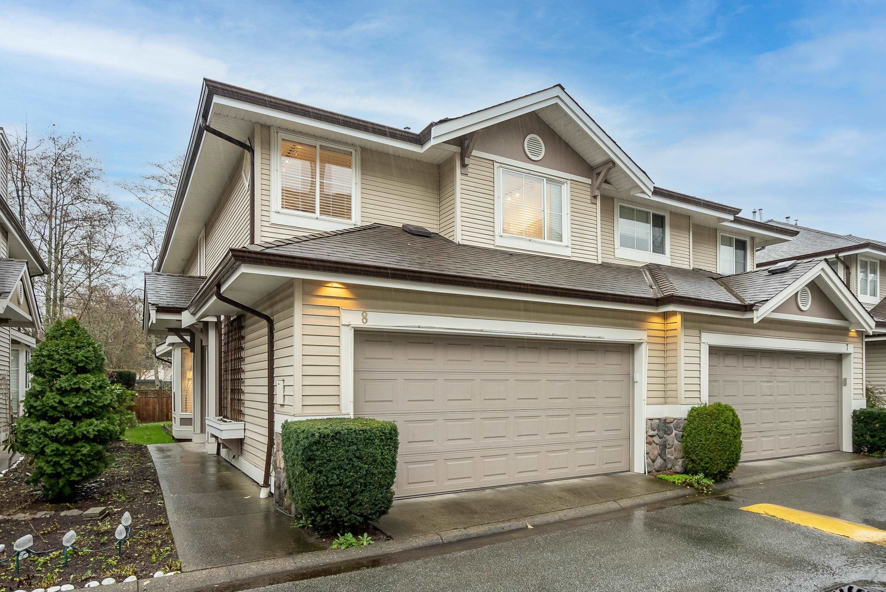 Main Photo: 8 6950 120 Street in Surrey: West Newton Townhouse for sale in "Cougar Creek" : MLS®# R2836518