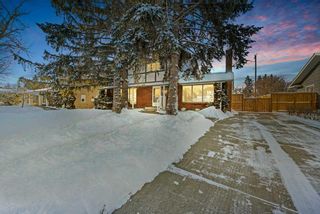 Main Photo: 611 Willingdon Boulevard SE in Calgary: Willow Park Detached for sale : MLS®# A2102124