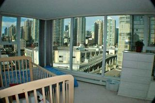 Photo 4: 1008 CAMBIE Street in Vancouver: Downtown VW Condo for sale in "WATERWORKS" (Vancouver West)  : MLS®# V621230