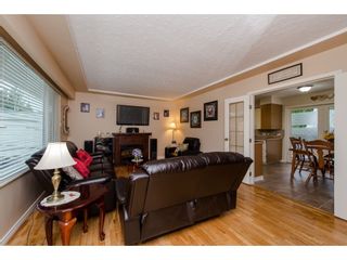 Photo 3: 33969 VICTORY Boulevard in Abbotsford: Central Abbotsford House for sale : MLS®# R2344852