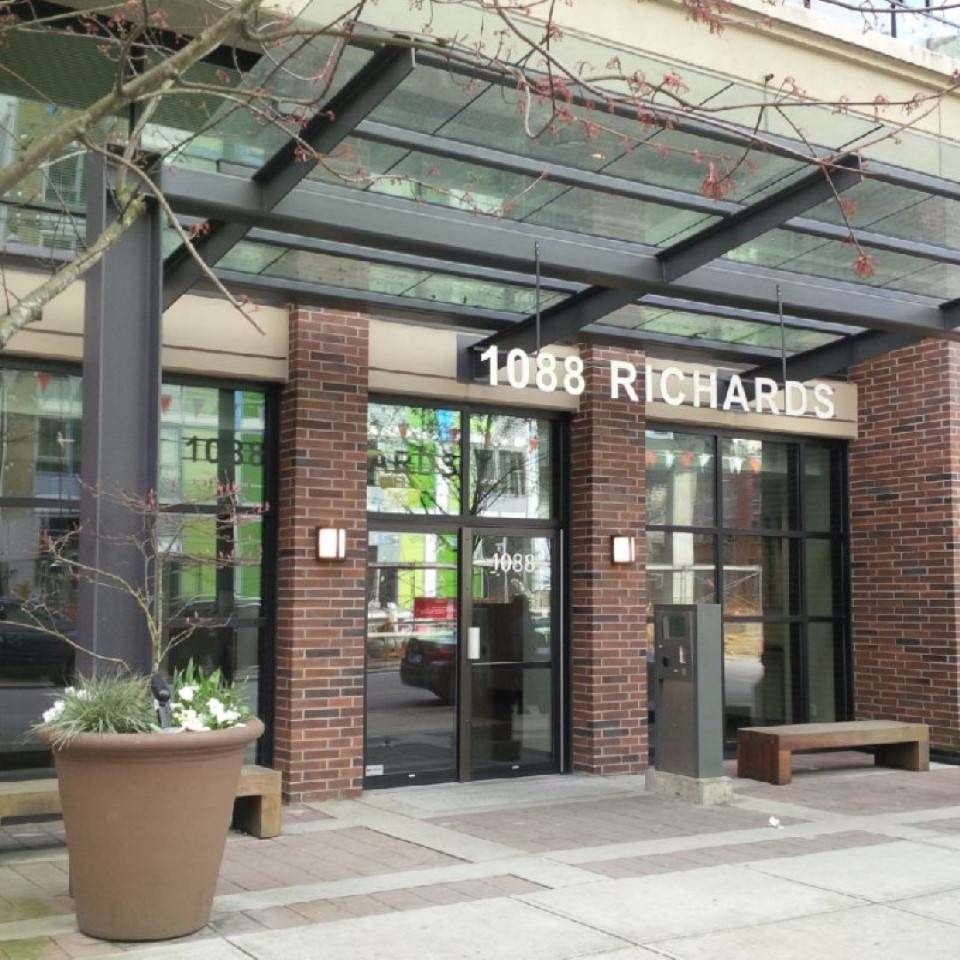 Main Photo: 504 1088 RICHARDS Street in Vancouver: Yaletown Condo for sale in "RICHARDS LIVING" (Vancouver West)  : MLS®# R2048178