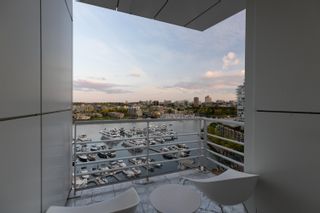 Photo 12: 1502 1111 MARINASIDE Crescent in Vancouver: Yaletown Condo for sale in "Aquarius" (Vancouver West)  : MLS®# R2702214