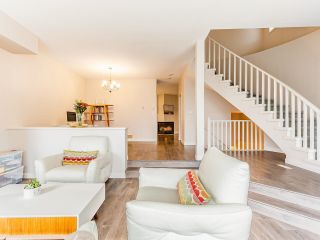 Photo 5: 83 2979 PANORAMA Drive in Coquitlam: Westwood Plateau Townhouse for sale in "Deercrest" : MLS®# R2875422