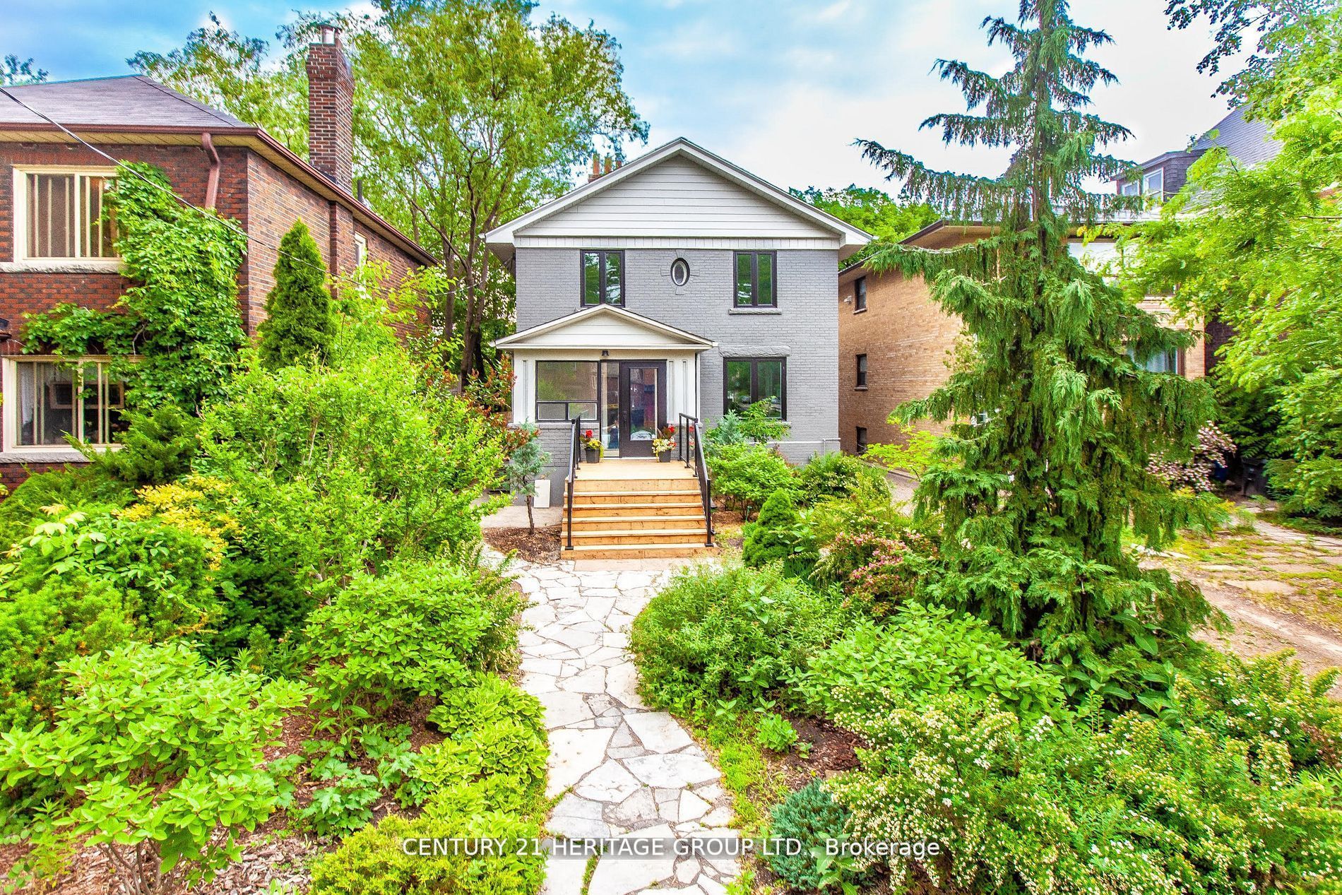 Main Photo: 150 St Johns Road in Toronto: Junction Area House (2-Storey) for sale (Toronto W02)  : MLS®# W8229406
