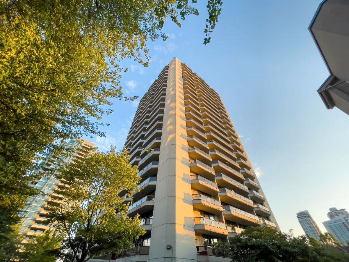 Main Photo: 2504 4353 HALIFAX Street in Burnaby: Brentwood Park Condo for sale (Burnaby North)  : MLS®# R2728830