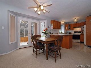 Photo 13: 1190 Maplegrove Pl in VICTORIA: SE Sunnymead House for sale (Saanich East)  : MLS®# 602312