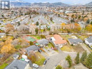 Photo 7: 2854 Gosnell Road in Kelowna: House for sale : MLS®# 10303814