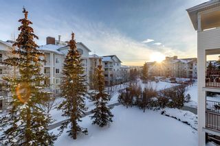 Photo 3: 305 9 Country Village Bay NE in Calgary: Country Hills Village Apartment for sale : MLS®# A2028586