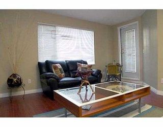 Photo 3: 929 W 16TH Ave in Vancouver: Fairview VW Condo for sale in "OAKVIEW GARDENS" (Vancouver West)  : MLS®# V632191