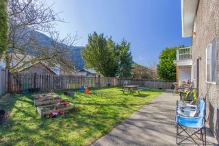 Photo 3: 38304 WESTWAY Avenue in Squamish: Valleycliffe House for sale : MLS®# R2861636