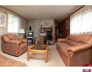 Photo 1: 89 9950 WILSON Street in Mission: Stave Falls Manufactured Home for sale in "Ruskin Place" : MLS®# F2905229