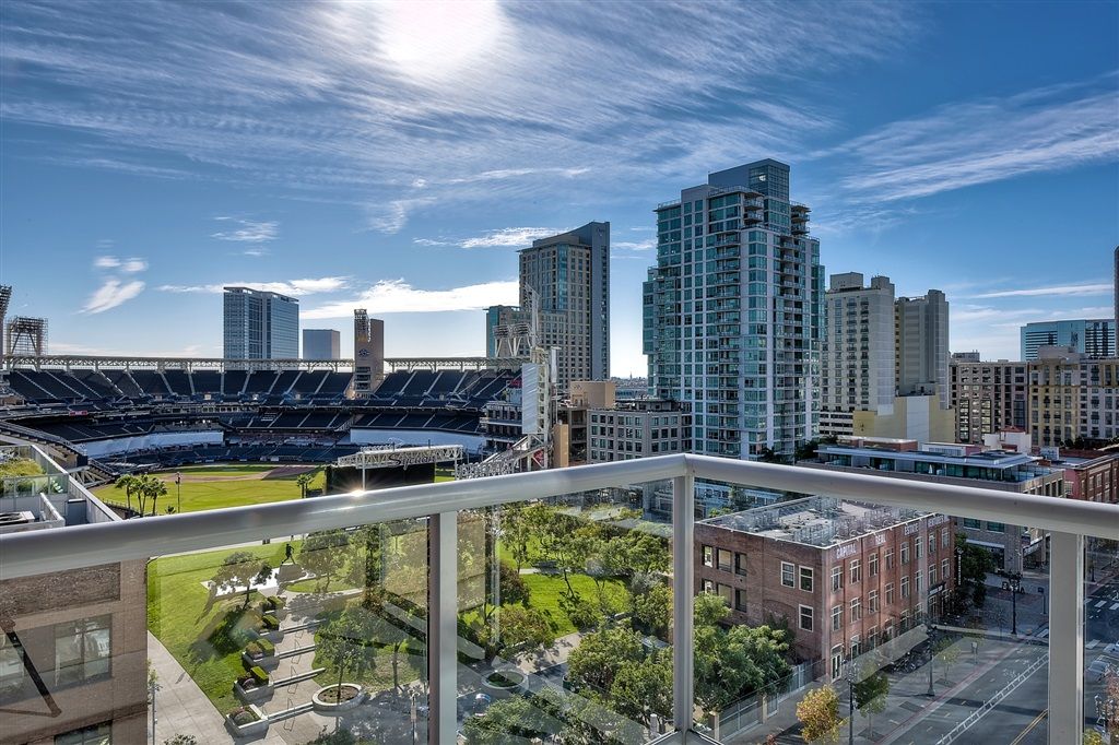 Main Photo: DOWNTOWN Condo for sale : 2 bedrooms : 427 9th Avenue #903 in San Diego