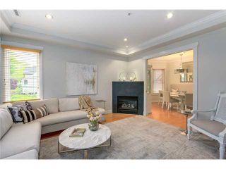 Photo 2: 833 W 19TH Avenue in Vancouver: Cambie 1/2 Duplex for sale (Vancouver West)  : MLS®# V1062869