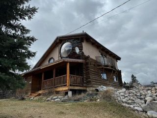 Photo 3: 4096 TOBY CREEK ROAD in Invermere: House for sale : MLS®# 2475051