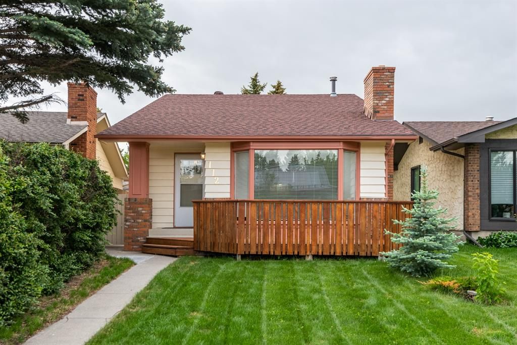 Main Photo: 112 Midland Crescent SE in Calgary: Midnapore Detached for sale : MLS®# A1232837