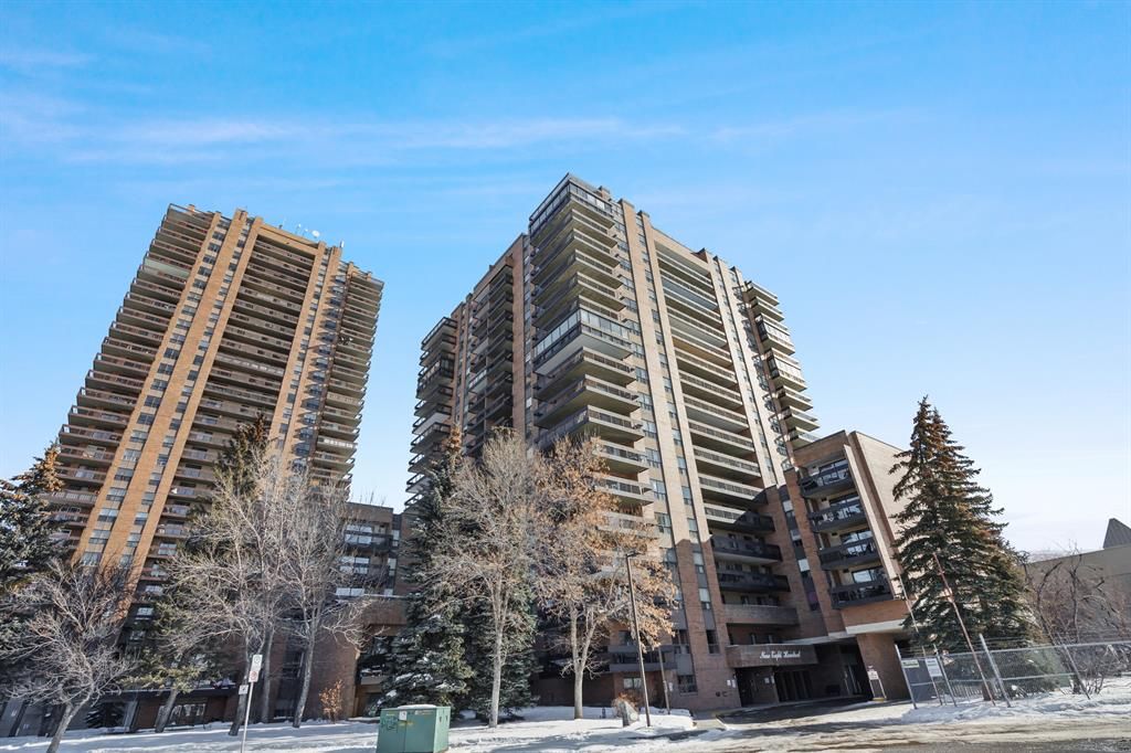 Main Photo: 204 9800 Horton Road SW in Calgary: Haysboro Apartment for sale : MLS®# A2030436