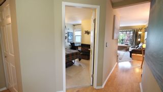 Photo 2: 202 1467 BEST Street: White Rock Condo for sale in "BAKERVIEW COURT" (South Surrey White Rock)  : MLS®# F1313192