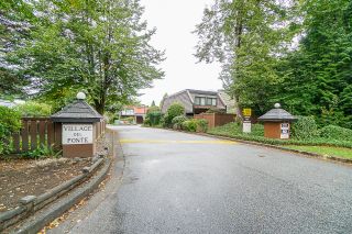Photo 2: 9834 BELFRIAR Drive in Burnaby: Cariboo Townhouse for sale in "VILLAGE DEL PONTE" (Burnaby North)  : MLS®# R2440704