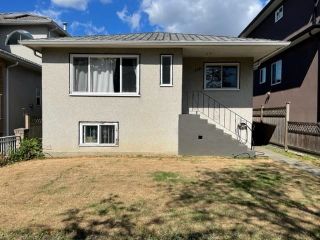 Photo 1: 3251 E 44TH Avenue in Vancouver: Killarney VE House for sale (Vancouver East)  : MLS®# R2723004