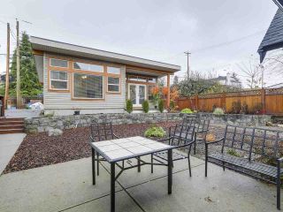 Photo 13: 658 E 4TH STREET in North Vancouver: Queensbury House for sale : MLS®# R2222993