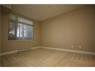 Photo 7: 102 2250 WESBROOK Mall in Vancouver: University VW Condo for sale in "CHAUCER HALL" (Vancouver West)  : MLS®# V923993