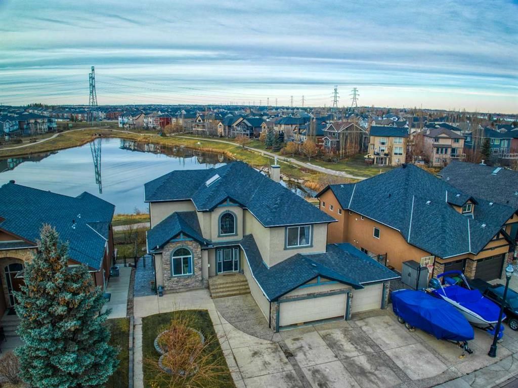 Main Photo: 357 Rainbow Falls Way: Chestermere Detached for sale : MLS®# A2099046