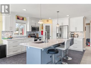 Photo 7: 7344 Longacre Drive Okanagan Landing: Okanagan Shuswap Real Estate Listing: MLS®# 10307246