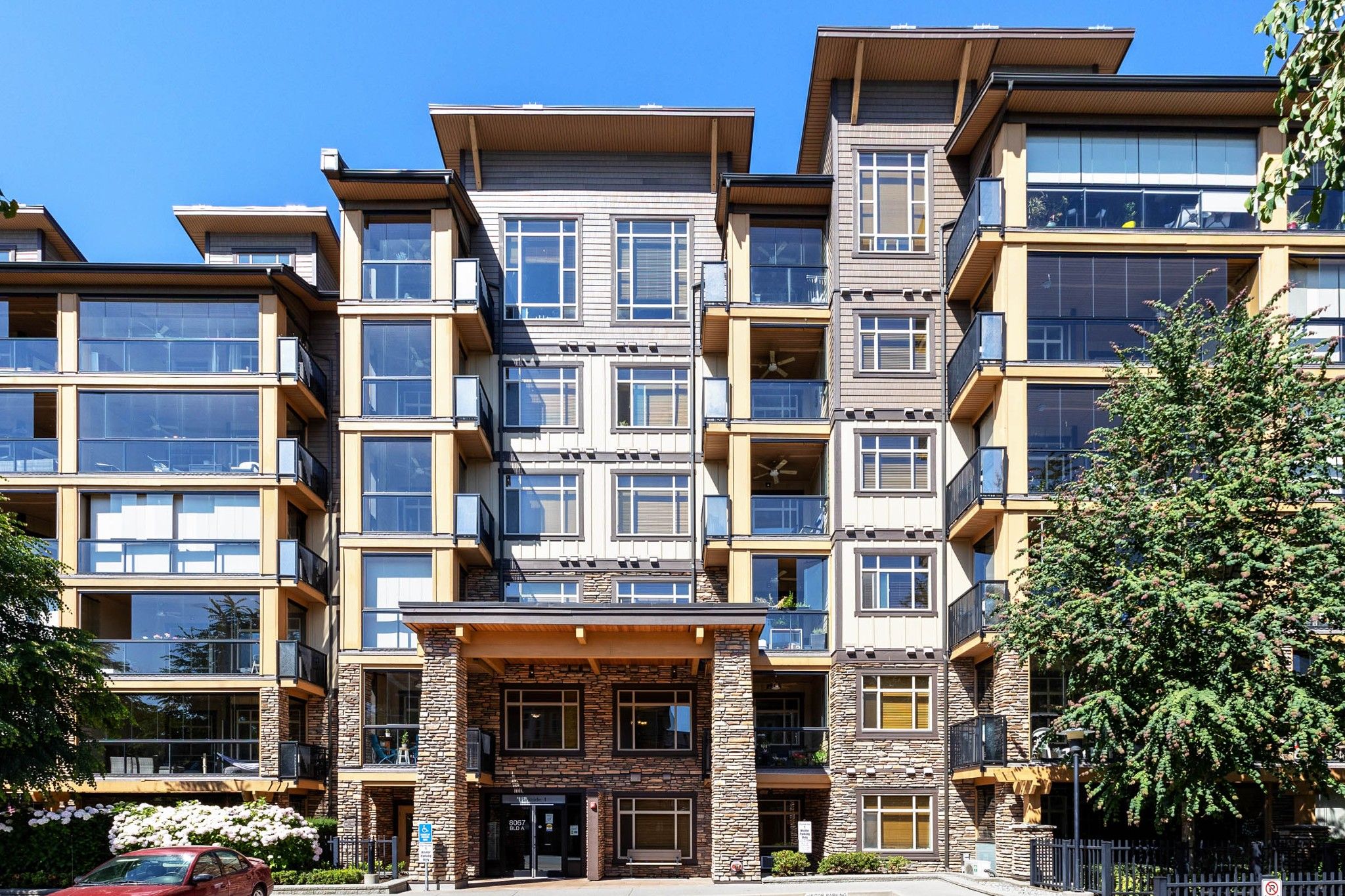 Main Photo: 628 8067 207 Street in Langley: Willoughby Heights Condo for sale in "PARKSIDE I" : MLS®# R2713182