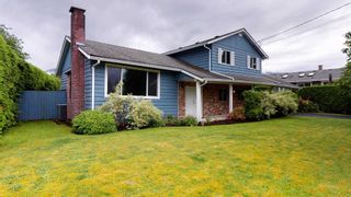 Photo 3: 40404 CHEAKAMUS Way in Squamish: Garibaldi Estates House for sale : MLS®# R2593809