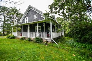 Photo 1: 603 Ashdale Road in Ashdale: 403-Hants County Residential for sale (Annapolis Valley)  : MLS®# 202121681