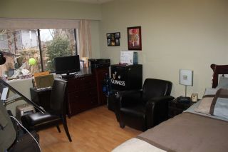 Photo 13: 9342 NO 2 Road in Richmond: Woodwards 1/2 Duplex for sale : MLS®# R2135193