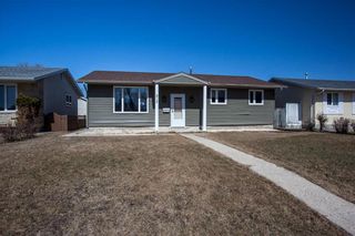 Photo 1: 515 Woodydell Avenue in Winnipeg: Meadowood Residential for sale (2E)  : MLS®# 202308495