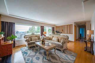 Photo 9: 460 GENOA Crescent in North Vancouver: Upper Delbrook House for sale : MLS®# R2671737