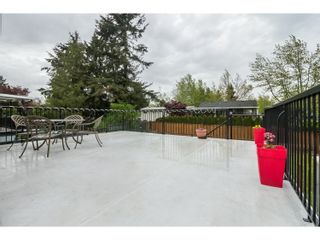 Photo 19: 6282 CHARBRAY Place in Surrey: Cloverdale BC House for sale (Cloverdale)  : MLS®# R2057046