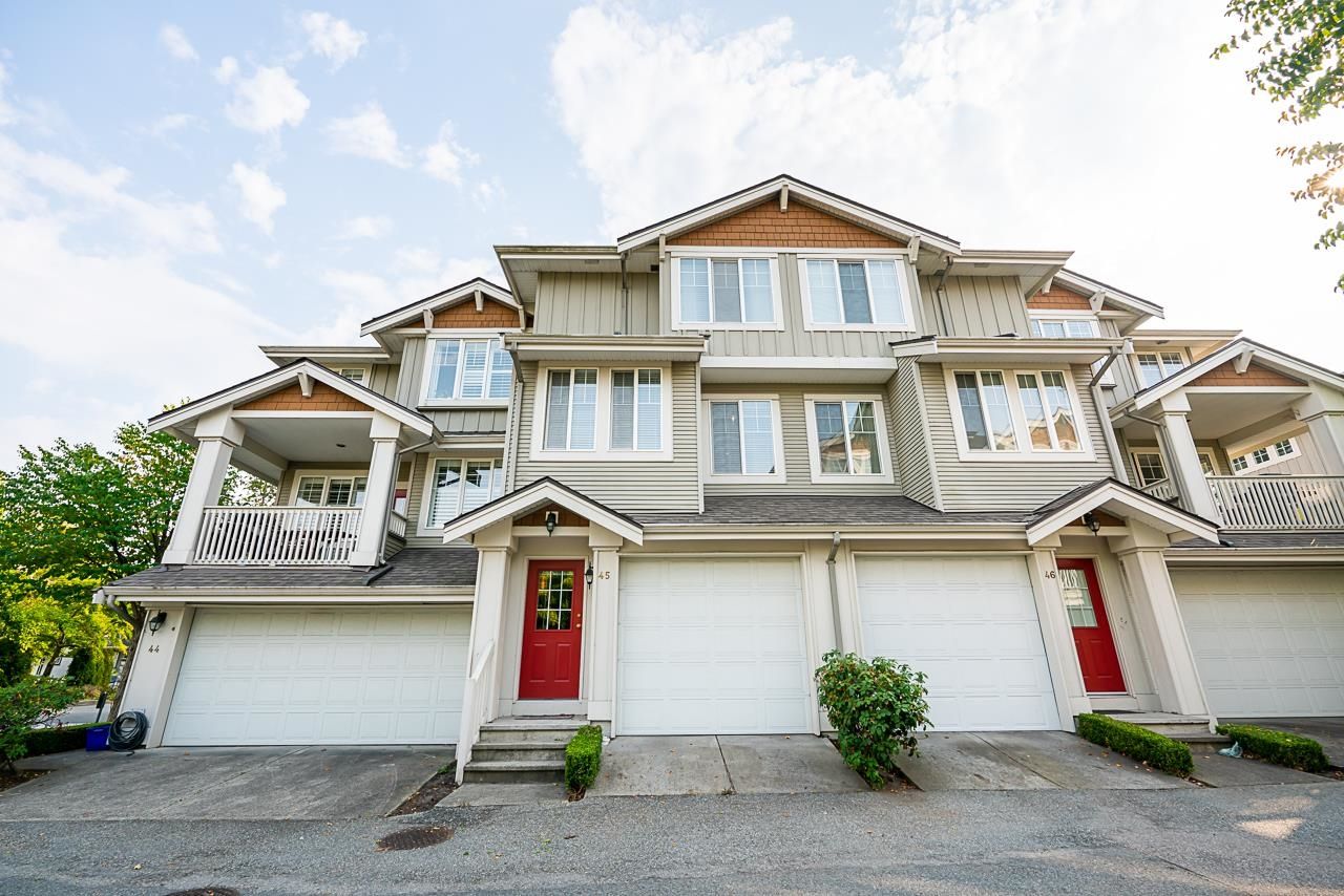 Main Photo: 45 14877 58 Avenue in Surrey: Sullivan Station Townhouse for sale in "Redmill" : MLS®# R2723230
