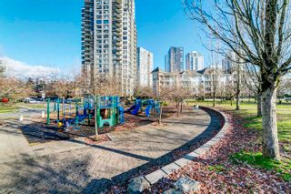 Photo 19: 2207 5380 OBEN Street in Vancouver: Collingwood VE Condo for sale in "Urba by Bosa" (Vancouver East)  : MLS®# R2683145