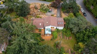 Photo 3: 2935 Phyllis St in Saanich: SE Ten Mile Point House for sale (Saanich East)  : MLS®# 908847