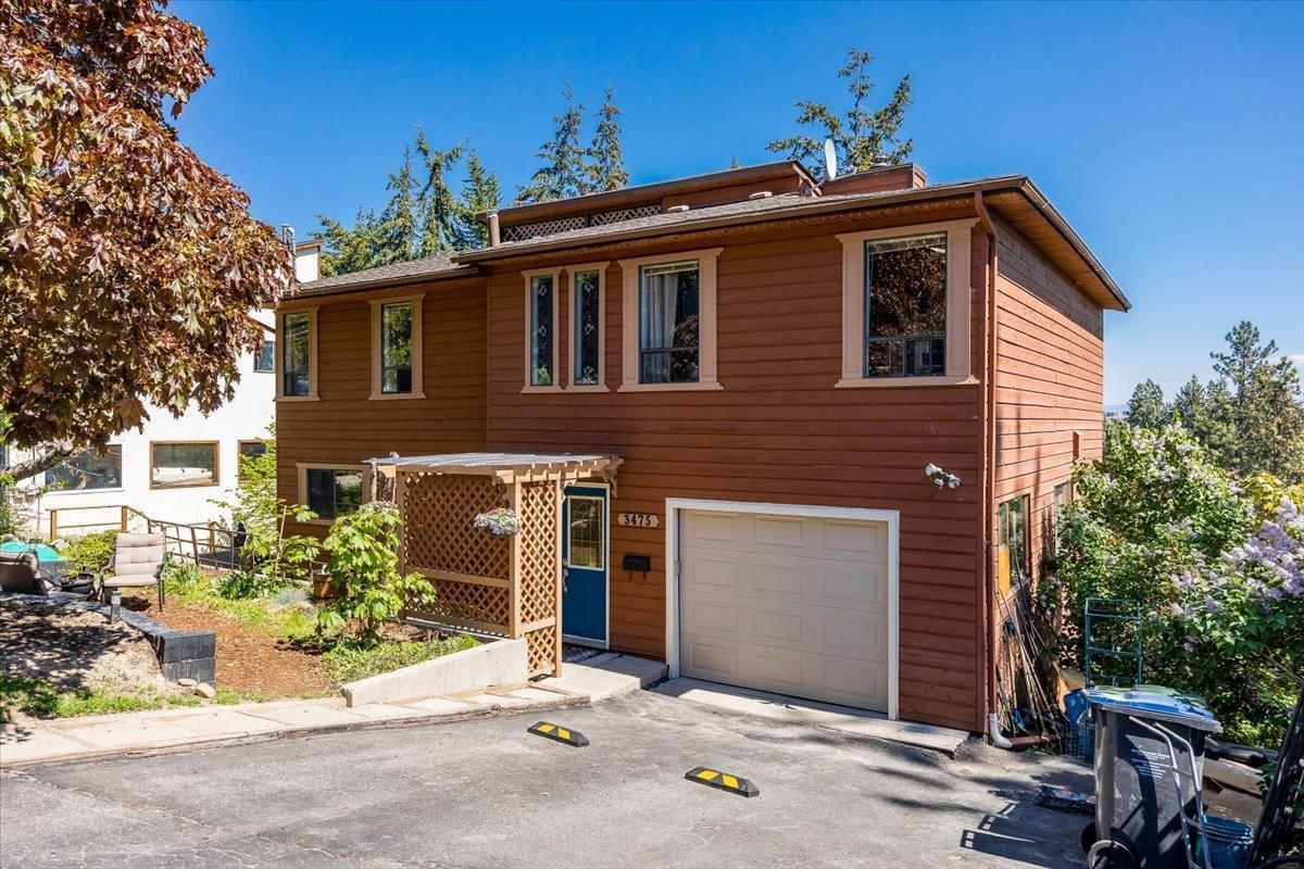 Main Photo: 3475 McIver Road, in West Kelowna: House for sale : MLS®# 10274100