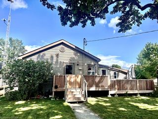 Photo 2: 9 Trafalgar Street in St. Thomas: NE Single Family Residence for sale : MLS®# 40485530