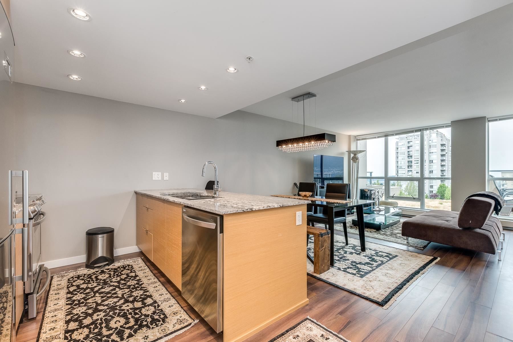 Photo 6: Photos: 510 135 E 17TH Street in North Vancouver: Central Lonsdale Condo for sale in "THE LOCAL" : MLS®# R2710498